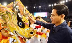 九游娱乐-包含体操表演精彩纷呈，裁判难以决断胜负的词条