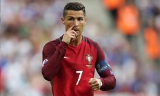 九游体育APP下载-当东方巨龙碾压西方牛仔，库里三分雨刷新纪录之夜的双重震撼