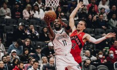 九游APP-猛龙后卫连续砍分，带领球队逆转胜利的简单介绍