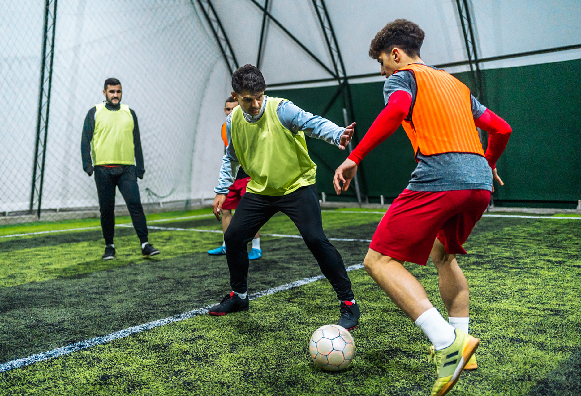 精湛足球比赛中球队实现连胜,势不可挡 精湛足球比赛中球队实现连胜,势不可挡