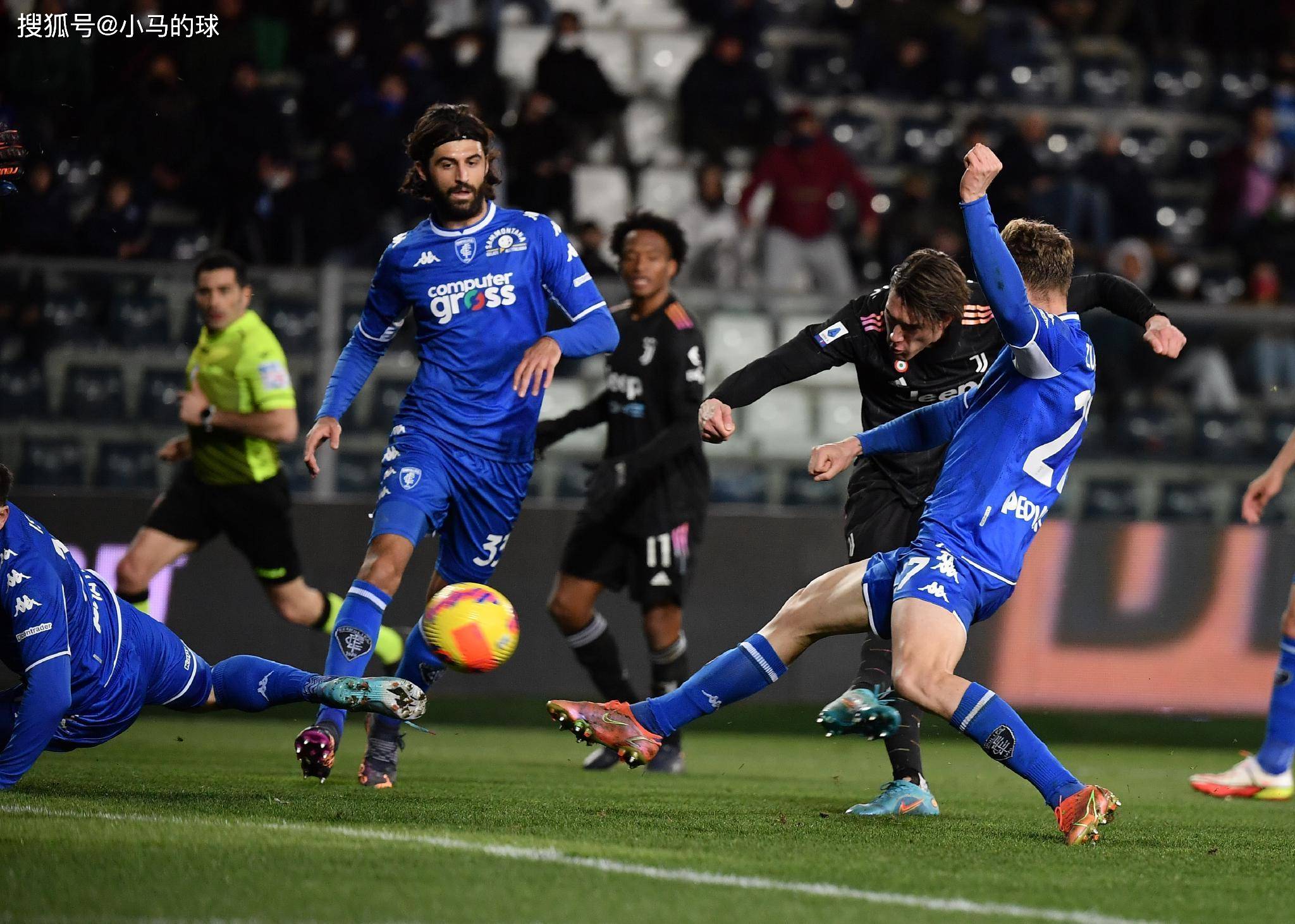 博洛尼亚连平连败,降级形势堪忧 博洛尼亚连平连败,降级形势堪忧