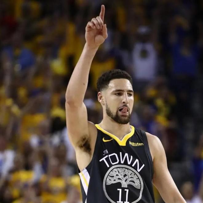 包含联盟老将再度回归球场，征战新赛季，粉丝喜出望外的词条