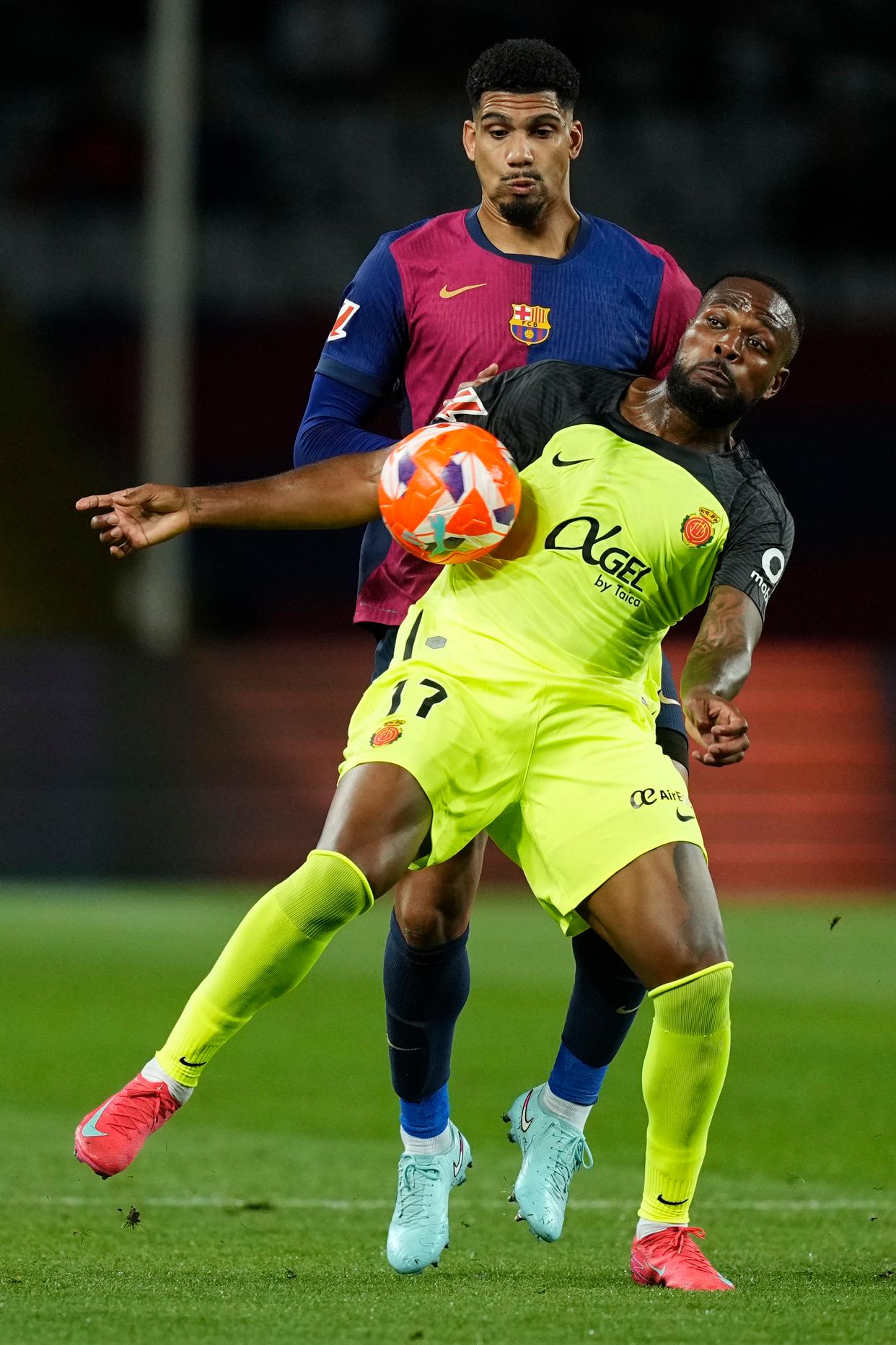 马洛卡主场-被梅西绝杀，暂居联赛次席！的简单介绍