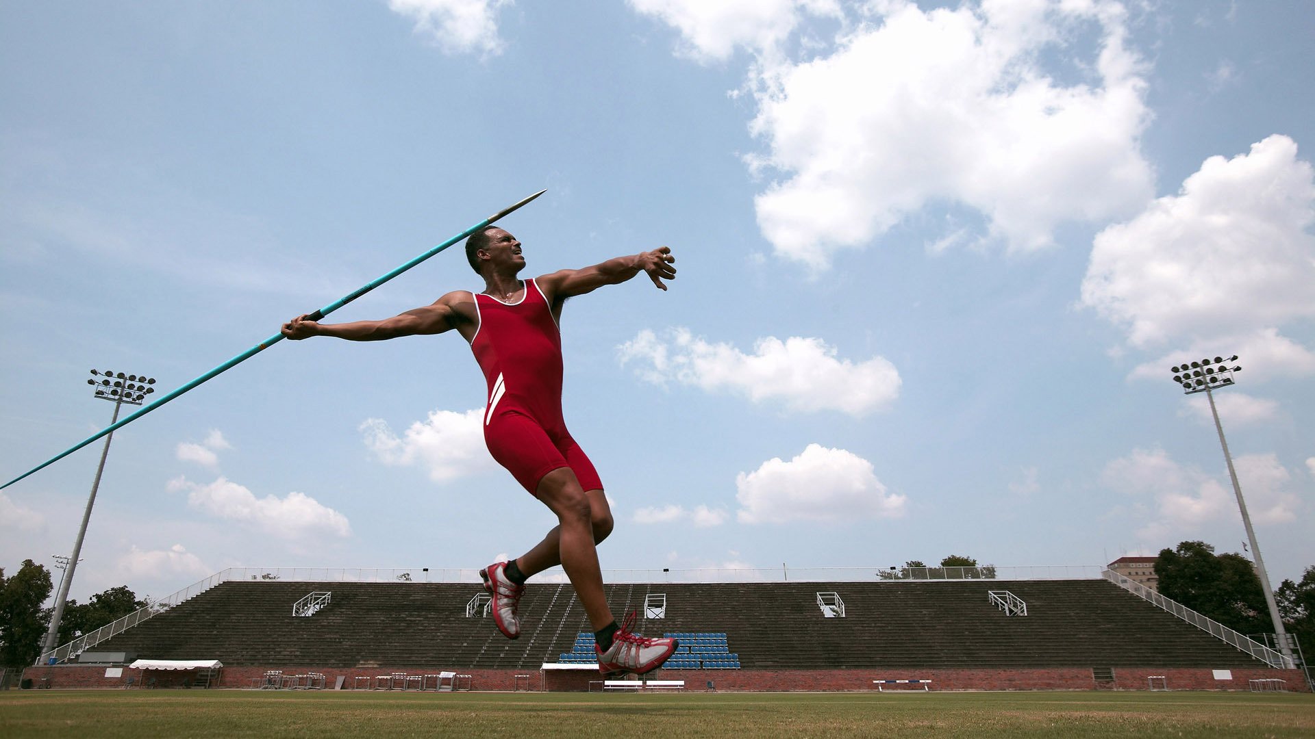 三狮破心魔，英格兰强势攻克阿根廷，意甲焦点战外的足球启示