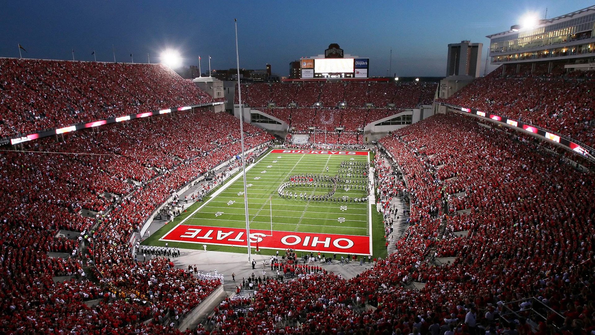 F1引擎轰鸣中的篮球狂想，尼克斯加时鏖战擒鹰记