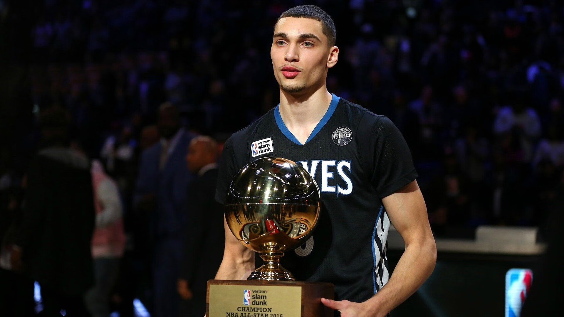 布克关键回合不手软，掘金封锁公牛，一场战术与意志的较量