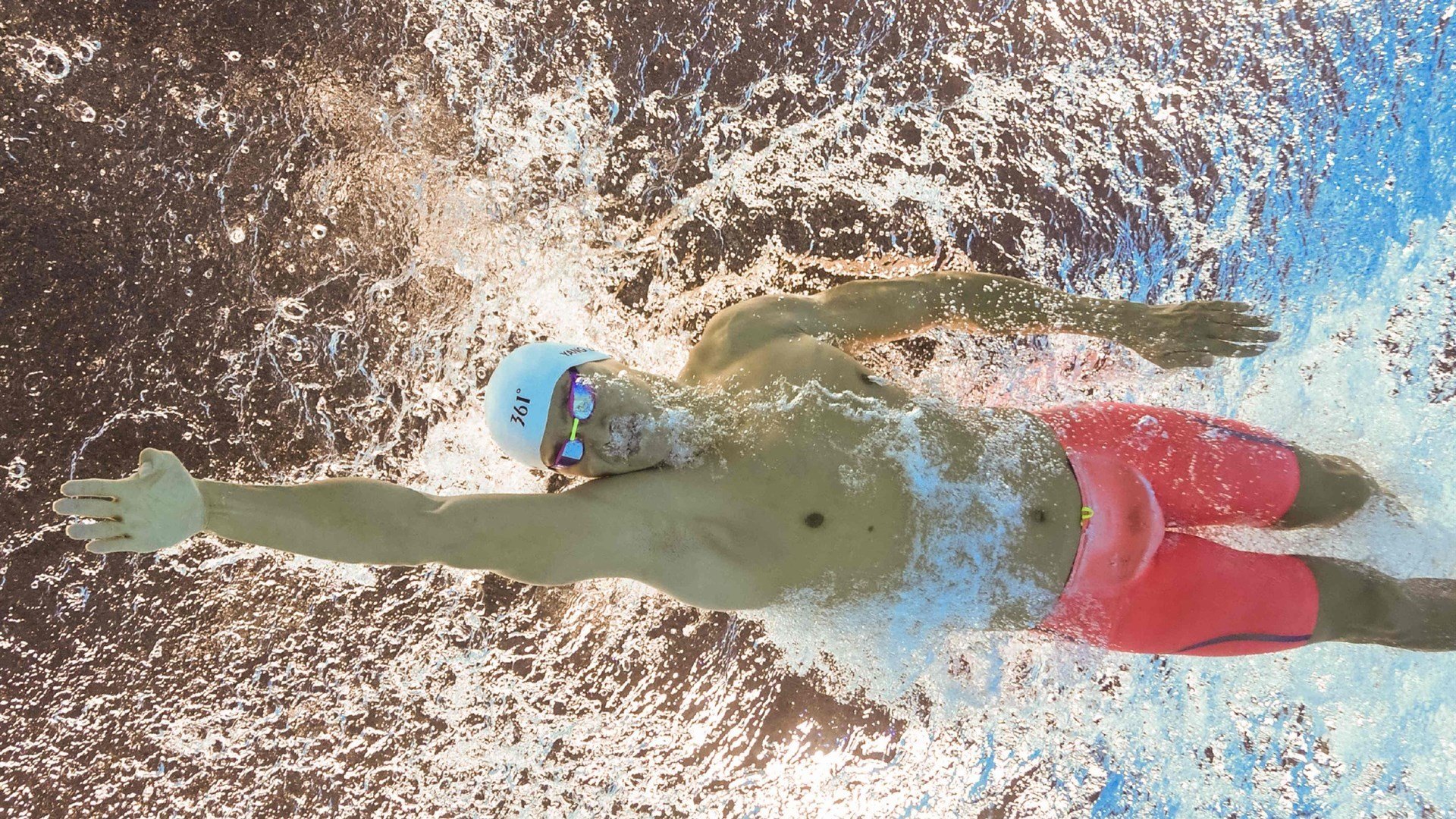 抢七之夜,压力熔炉中绽放的拉亚